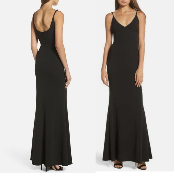 New with tag LULUS V-Neck Trumpet
GOWN DRESS Size X-SMALL BLACK  Infinite Glory - Picture 3 of 10